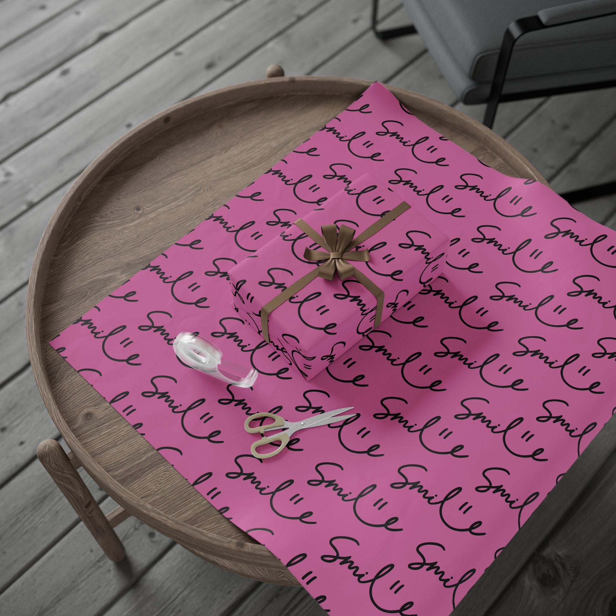 Light Pink/Black Smile Stylish Gift Wrapping Paper for Any Occasion