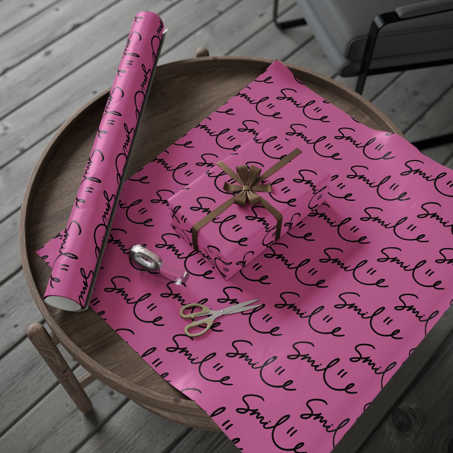 Light Pink/Black Smile Stylish Gift Wrapping Paper for Any Occasion